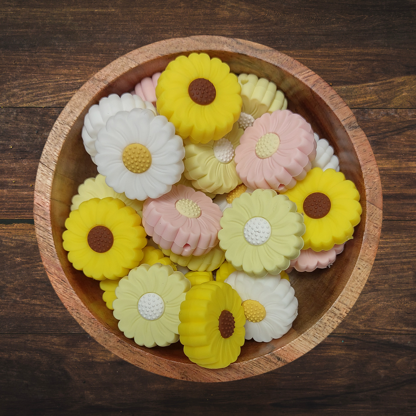 Large Daisies Silicone Focal Beads | 30mm