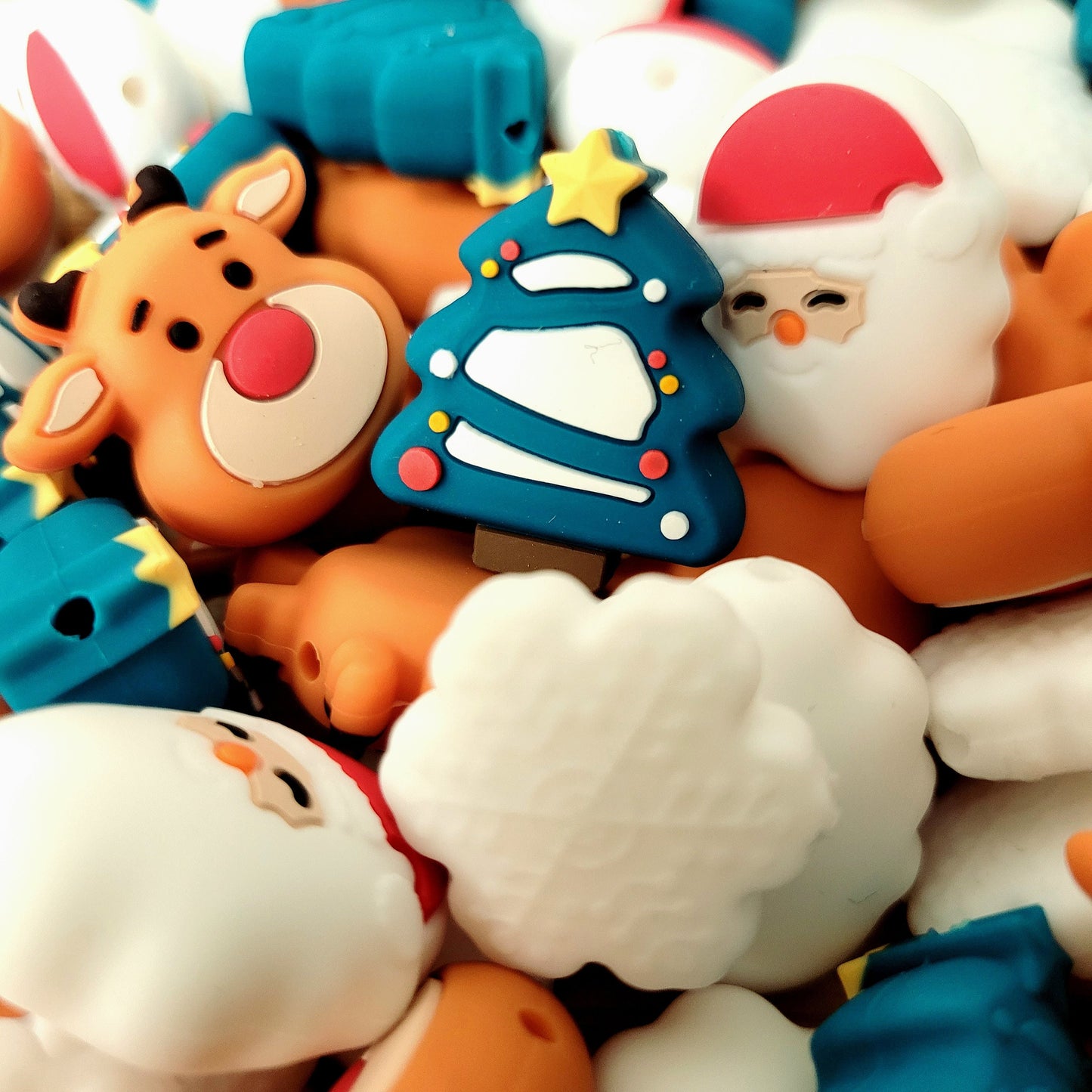 Christmas Themed Silicone Focal Beads | 27mm